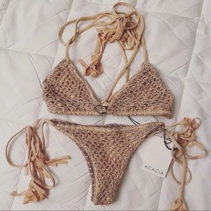 NWT ACACIA CROCHET OAT SET